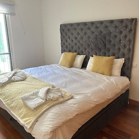 Nice And Modern Flat Near Airport Santa Cruz  Buitenkant foto