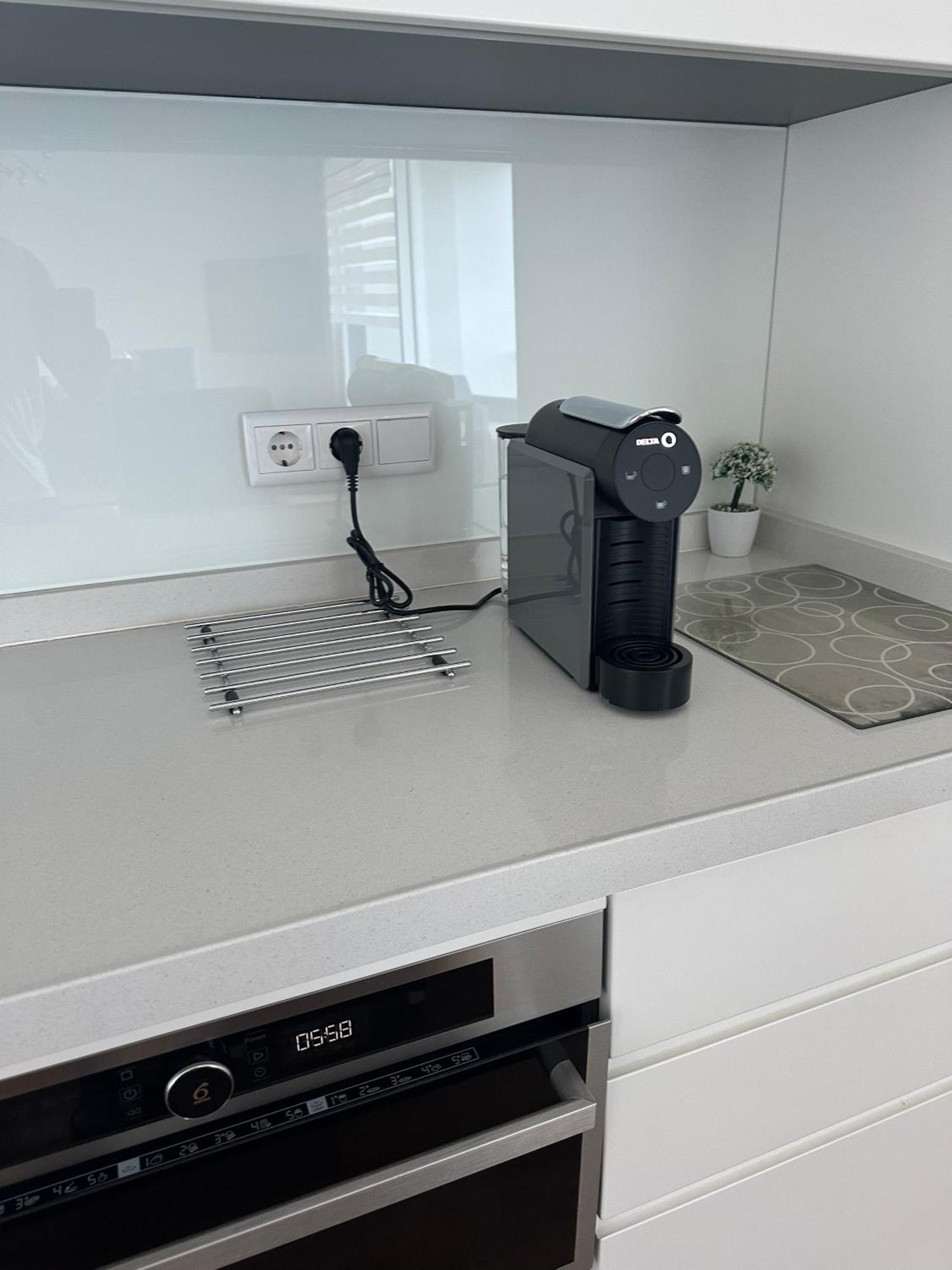 Nice And Modern Flat Near Airport Santa Cruz  Buitenkant foto
