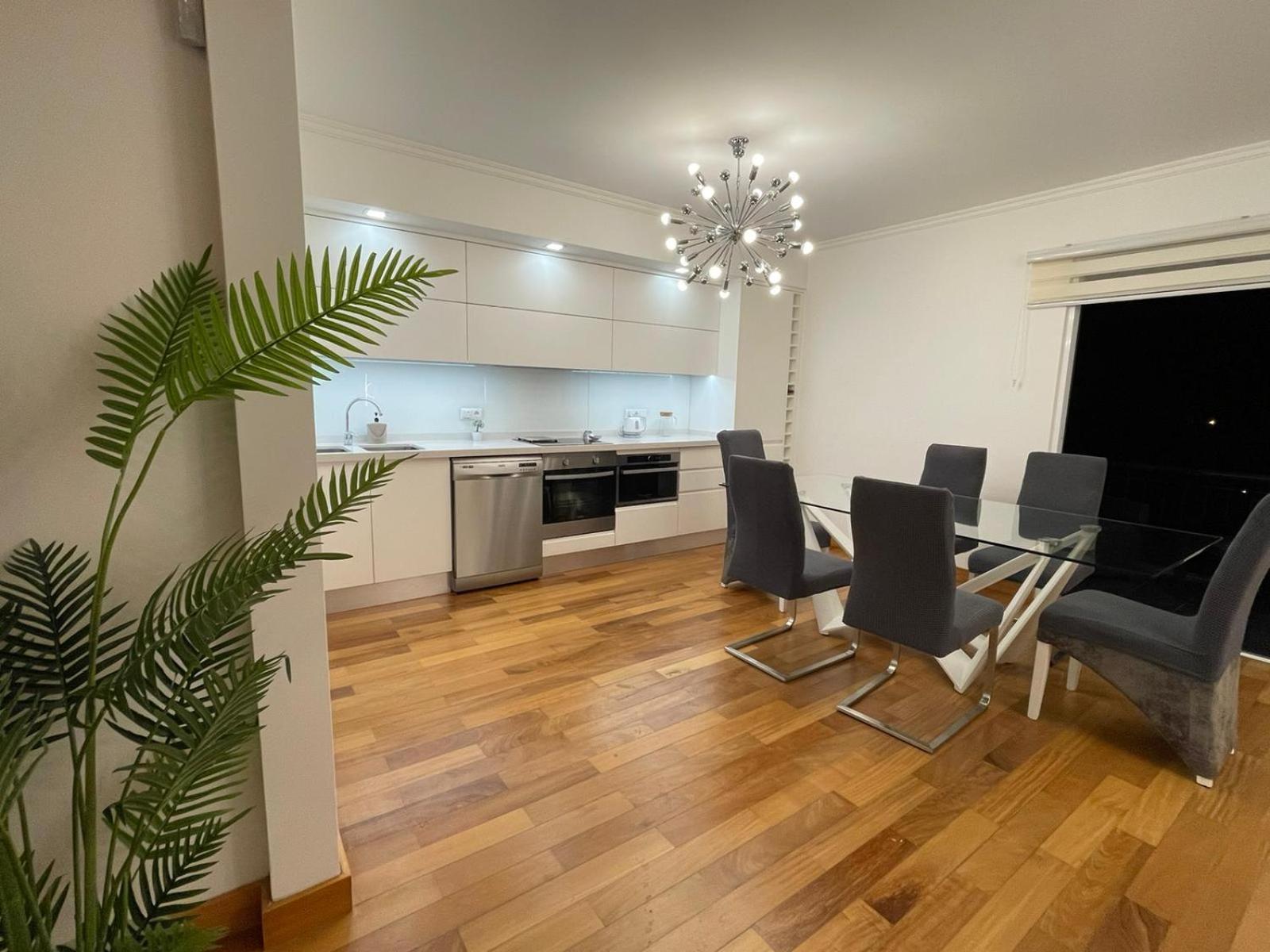 Nice And Modern Flat Near Airport Santa Cruz  Buitenkant foto
